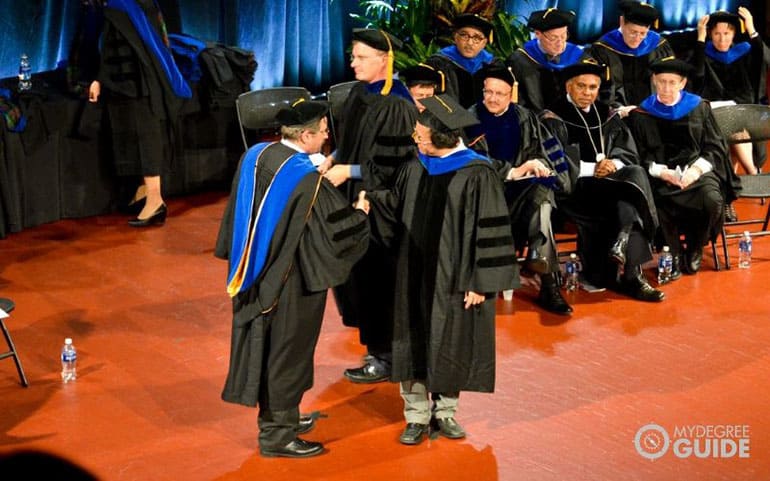 ceremonias de graduación de doctorado