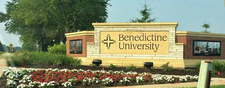 campus de la Universidad Benedictina