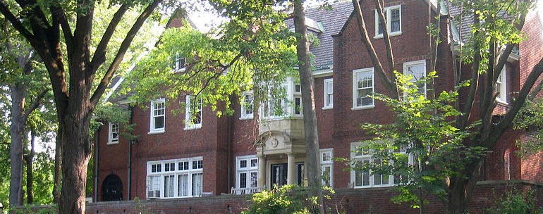 Campus de la Universidad de Chatham