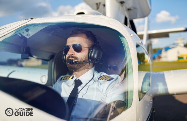 Grados comunes para convertirse en piloto